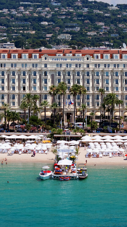 Sports et activités nautiques sur la croisette à Cannes