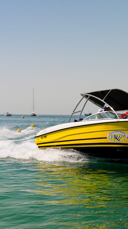 Water Glisse à Cannes : l’aventure nautique pour toute la famille en Méditerranée